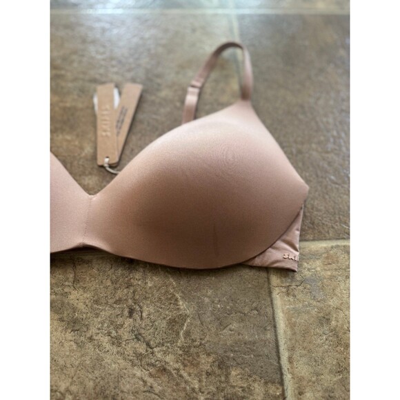 Skims Wireless Form Push up Bra Sienna Size 36C - Picture 5 of 8